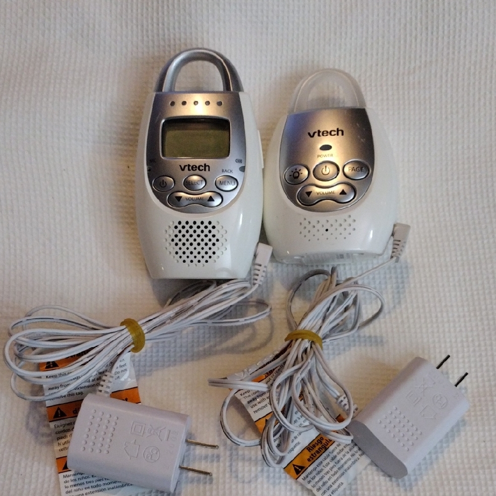 VTech,DM221, Digital , Audio 2 Way,Baby Monitor Set with Chargers